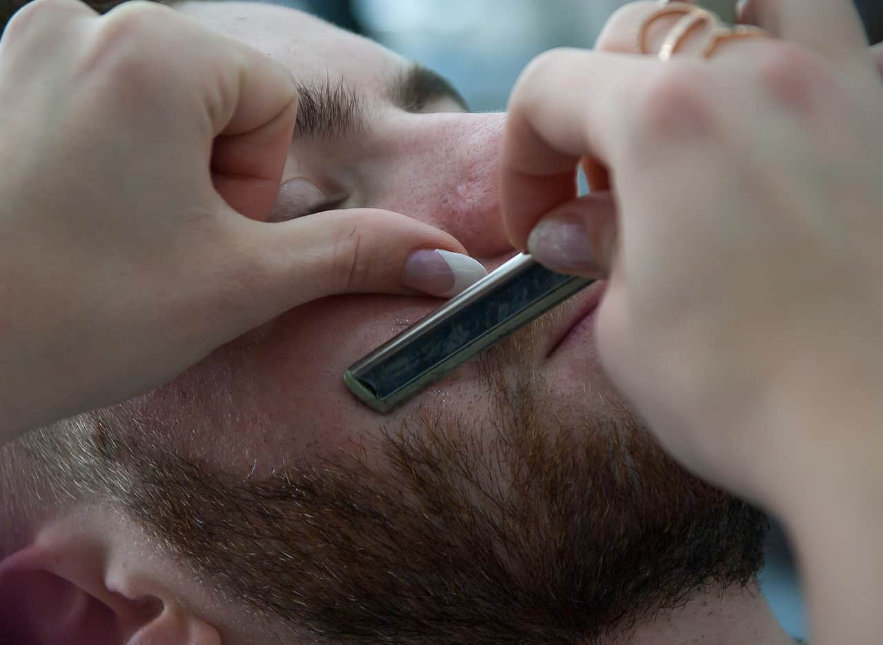 Męskie akcesoria do golenia – jakie warto wybrać?