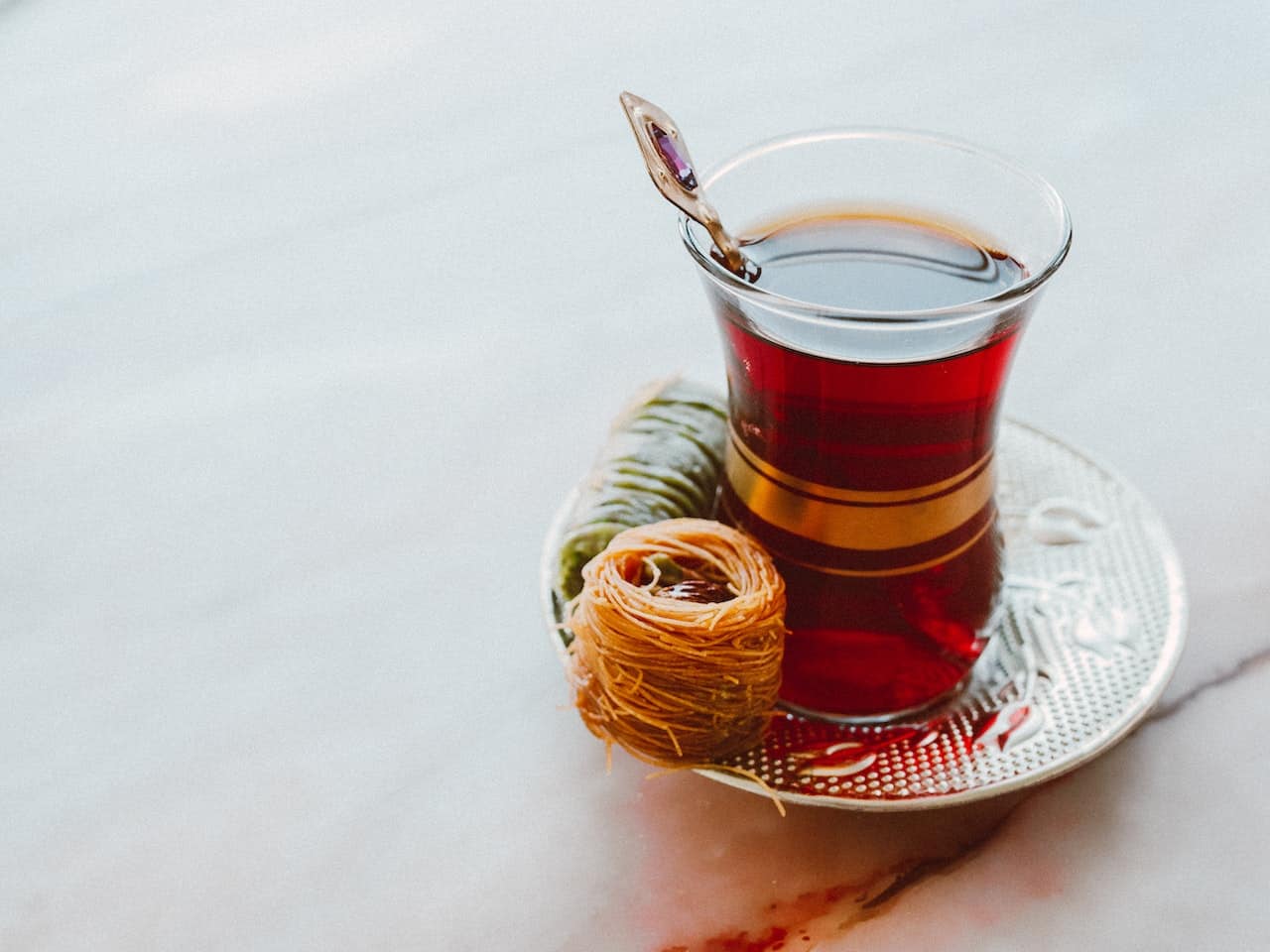 Turecki czajnik do herbaty – elegancja i funkcjonalność w Twoim domu